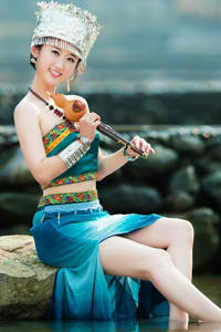 国产真实乱人偷精品人妻